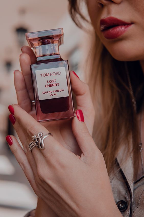 بهترین قیمت عطر ادکلن تام فورد لاست چری | Tom Ford Lost Cherry